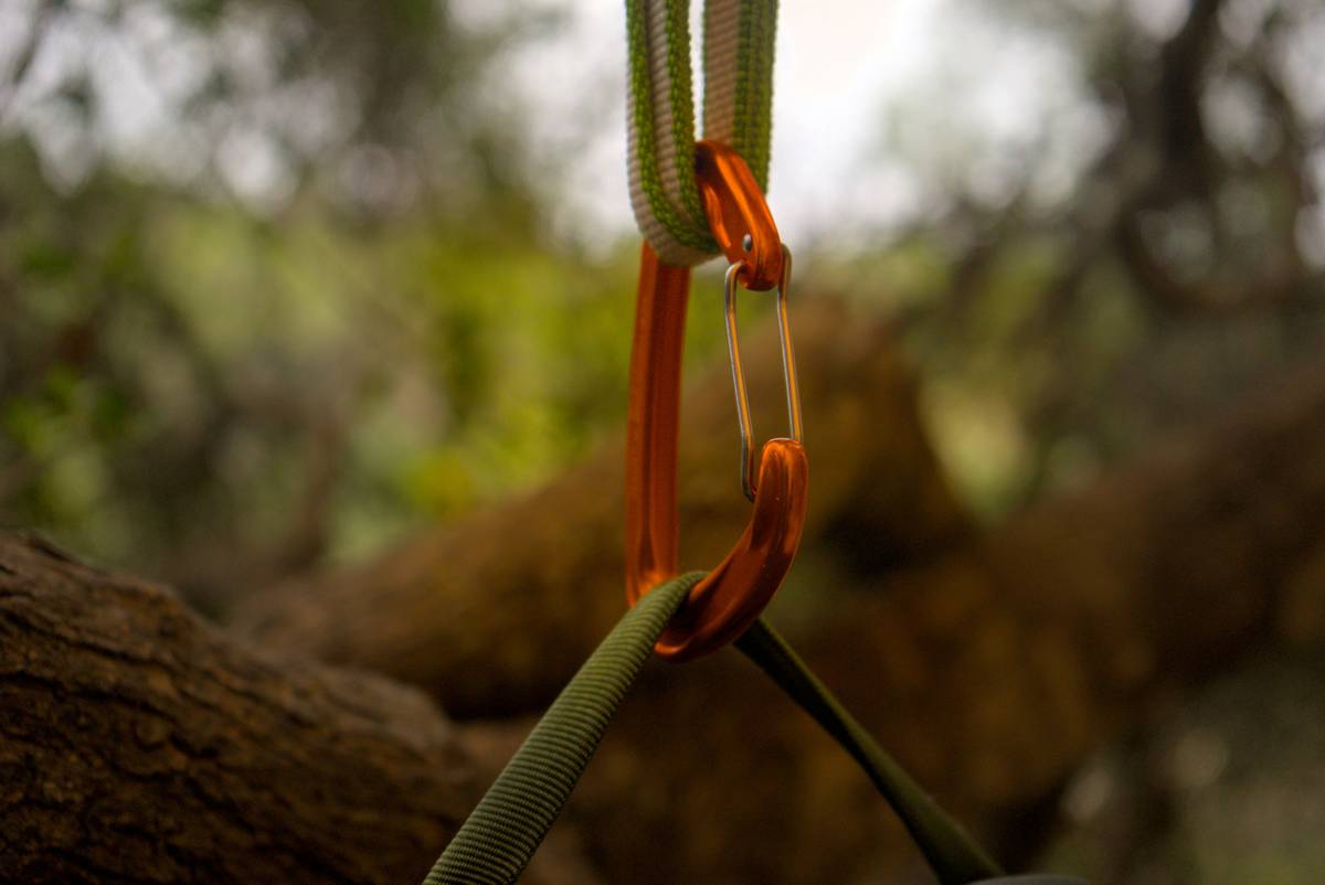 Crack-Specific Pitons: 7 Proven Reasons Why Most Climbers Still Get It Painfully Wrong